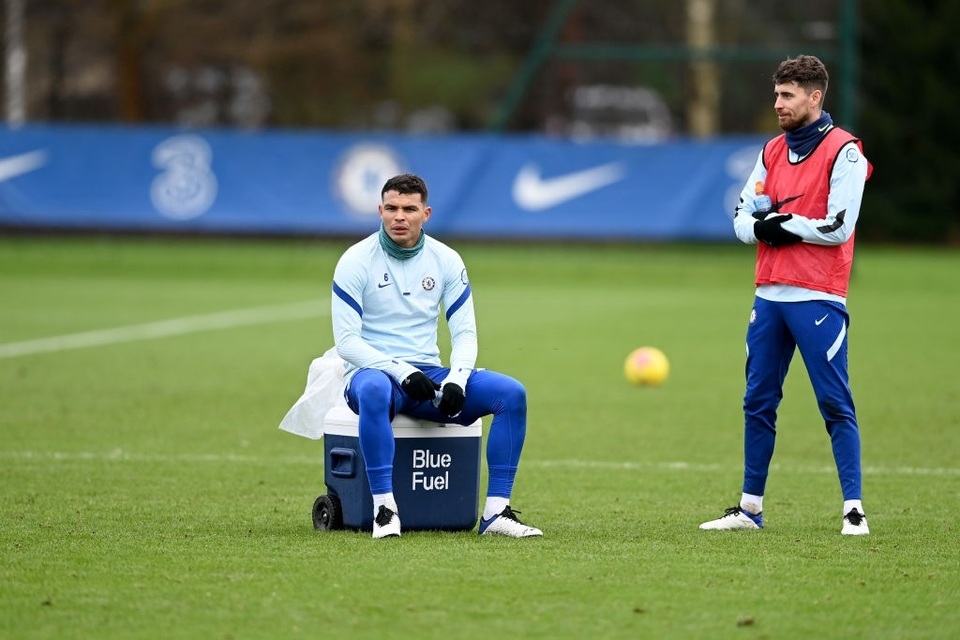 HLV Tuchel bắt cầu thủ Chelsea tập luyện với trái bóng mini - 4 HLV Tuchel bắt cầu thủ Chelsea tập luyện với trái bóng mini - 4