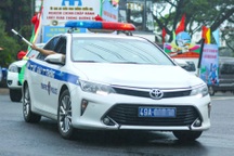 Công an bác thông tin quyền Bí thư Lâm Đồng dùng xe dẫn đường đi công tác