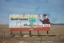 Hai người Việt mua cả một thị trấn ở Mỹ 