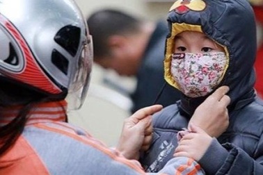 Vùng núi có băng tuyết, hàng trăm nghìn học sinh phải nghỉ tránh rét