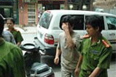 Bắt Chủ tịch HĐQT Tổng công ty nhà vì đánh bạc