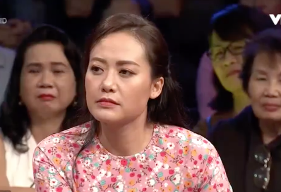 Hồng Ánh chia sẻ về tuổi thơ “căn bếp nằm cạnh chuồng lợn” - 1 Hồng Ánh chia sẻ về tuổi thơ “căn bếp nằm cạnh chuồng lợn” - 1