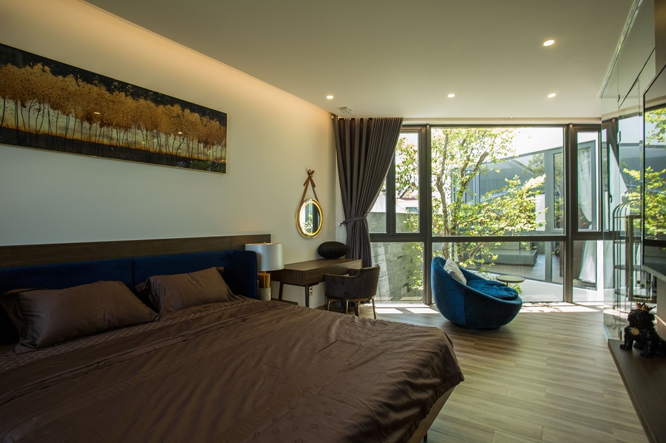 Cuộc sống thư thái trong căn nhà thủng mái độc lạ của gia đình ở Hội An - 8