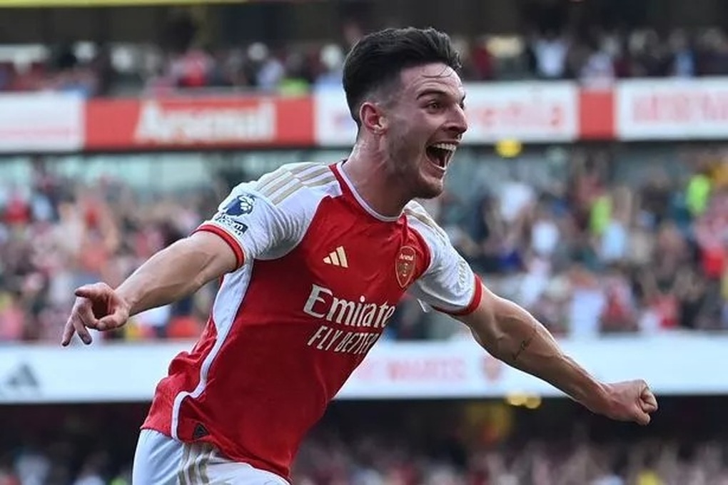 HLV Ten Hag tố công nghệ VAR khiến Man Utd thua cay đắng trước Arsenal - 4 HLV Ten Hag tố công nghệ VAR khiến Man Utd thua cay đắng trước Arsenal - 4