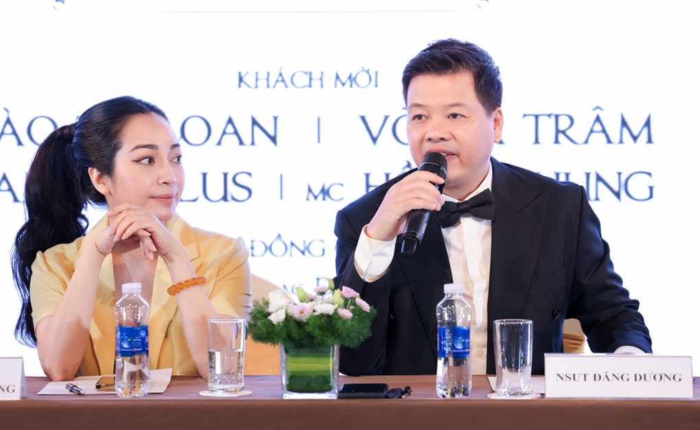 NSƯT Đăng Dương xúc động, tiết lộ lý do chưa hát song ca với vợ - 2 NSƯT Đăng Dương xúc động, tiết lộ lý do chưa hát song ca với vợ - 2