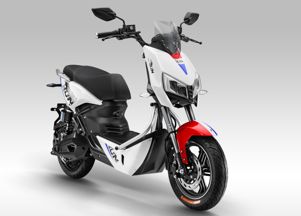 Yadea ra xe máy điện giá 16,6 triệu đồng, cạnh tranh VinFast Impes - 2 Yadea ra xe máy điện giá 16,6 triệu đồng, cạnh tranh VinFast Impes - 2