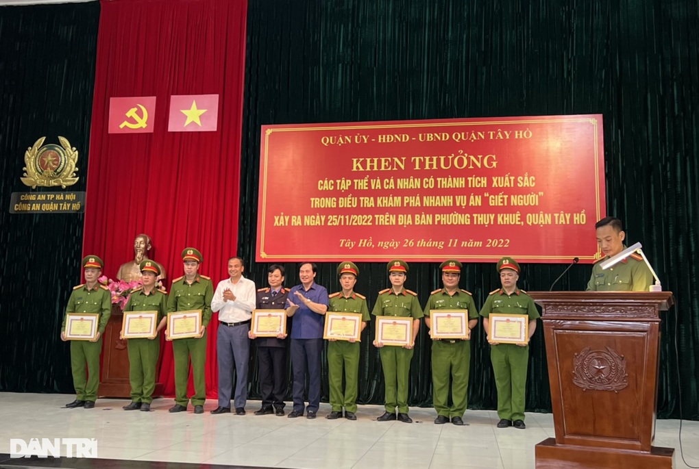 4 tiếng truy bắt kẻ có bệnh án tâm thần giết người trên phố Hà Nội - 5 4 tiếng truy bắt kẻ có bệnh án tâm thần giết người trên phố Hà Nội - 5