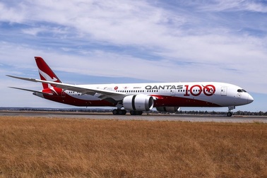 Hoàn thành chuyến bay dài và lâu nhất trong lịch sử hàng không thương mại