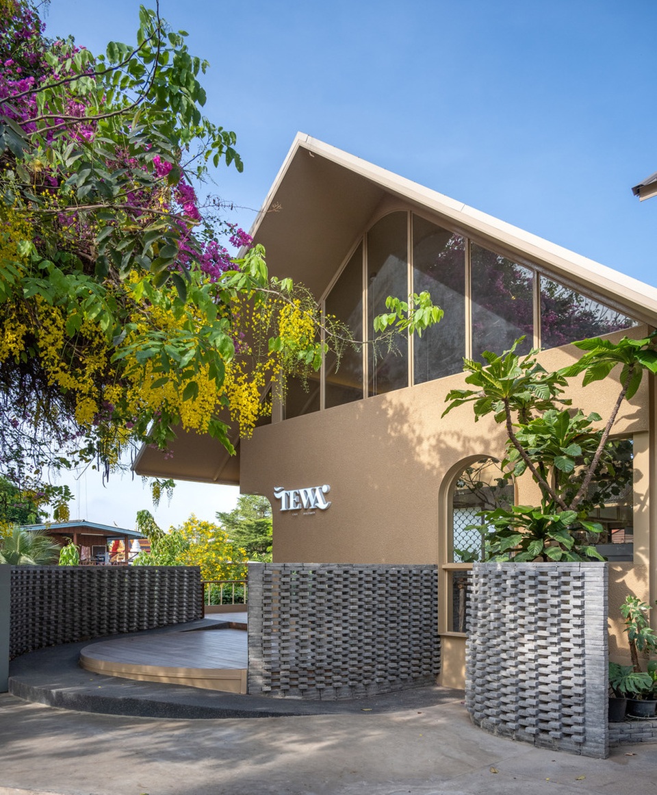Quán cà phê xuyên thấu, đẹp thơ mộng bên sông hút khách check-in - 4 Quán cà phê xuyên thấu, đẹp thơ mộng bên sông hút khách check-in - 4