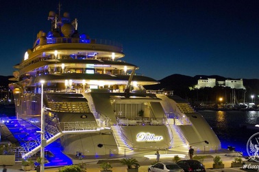 Ngắm du thuyền lớn nhất thế giới của người giàu nhất nước Nga