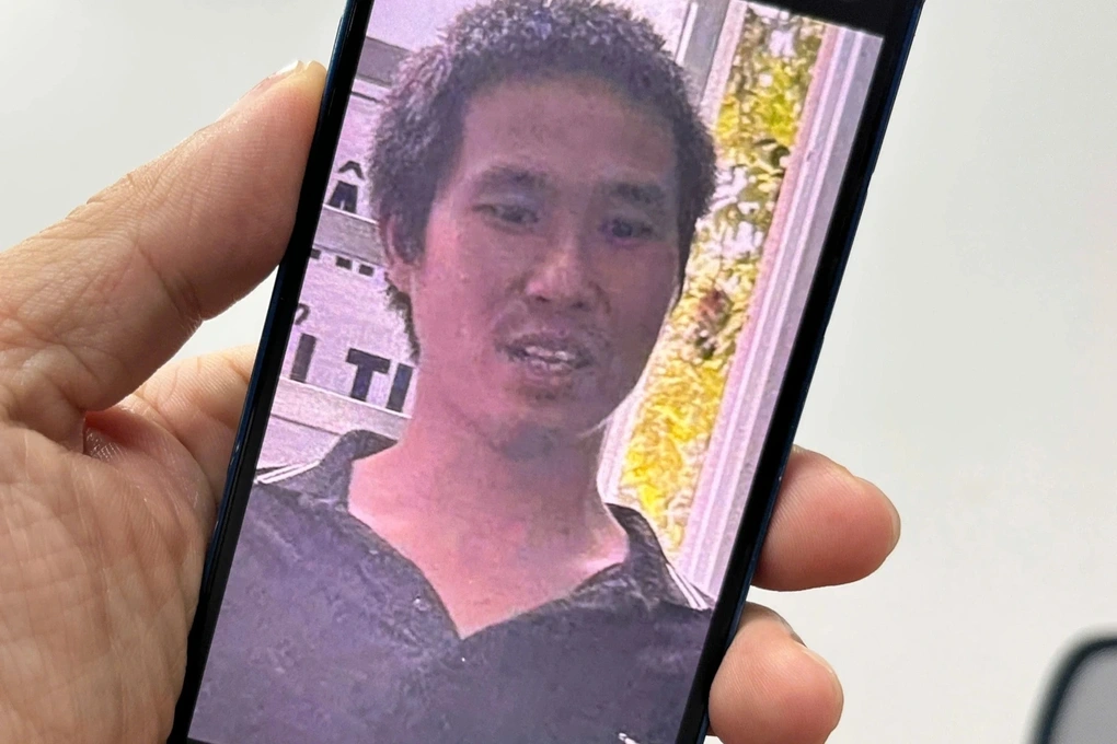 Lê Sỹ Tùng đứng ở lô cao su, xả súng bắn 3 người ở Đồng Nai - 1 Lê Sỹ Tùng đứng ở lô cao su, xả súng bắn 3 người ở Đồng Nai - 1