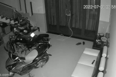 "Người nhện" đu dây ống nước vào nhà dân trộm tài sản