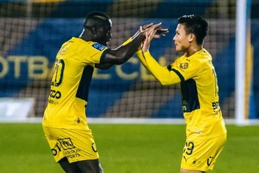 Quang Hải lần thứ hai bị "bỏ rơi" trong ngày Pau FC tạo nên bất ngờ