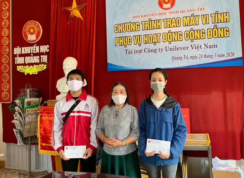Quảng Trị: Hội Khuyến học trao học bổng đến học sinh, sinh viên khó khăn - 1 Quảng Trị: Hội Khuyến học trao học bổng đến học sinh, sinh viên khó khăn - 1