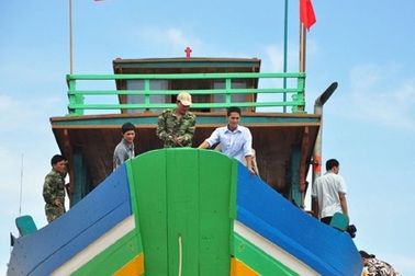 Đóng tàu cá lớn nhất Việt Nam, chinh phục biển Đông