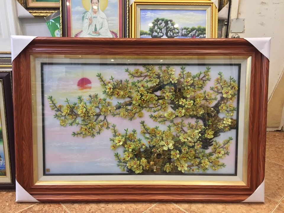 Trăm triệu sắm đào thạch anh, mai mã não trưng Tết - 4