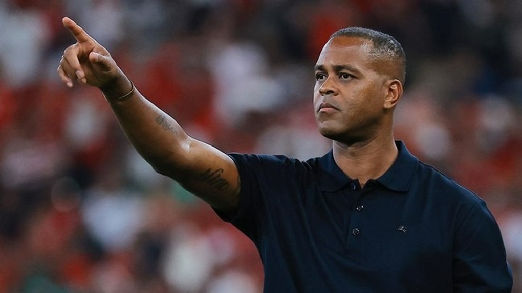 Reaktionen südostasiatischer Fans auf die Entlassung von Trainer Patrick Kluivert in Indonesien – 1 Phản ứng của CĐV Đông Nam Á khi Indonesia sa thải HLV Patrick Kluivert - 1