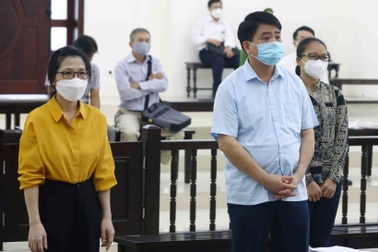 Vụ Nhật Cường: Ông Nguyễn Đức Chung nộp gần 100 bằng khen, giấy khen