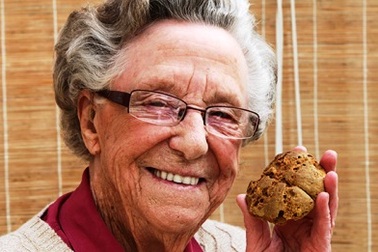 Chiếc bánh hoa quả gần 200 tuổi