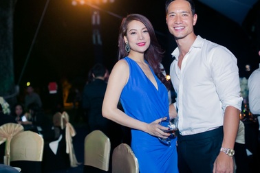 Kim Lý đẹp đôi bên Ngọc Ánh