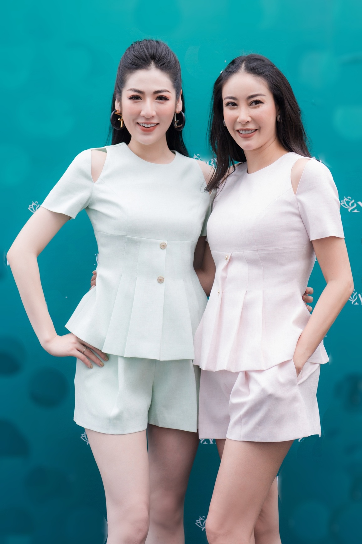 Nhan sắc tuổi 45 của Hà Kiều Anh: Trẻ không kém đàn em, gợi cảm vừa đủ - 1 Nhan sắc tuổi 45 của Hà Kiều Anh: Trẻ không kém đàn em, gợi cảm vừa đủ - 1