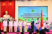 Cục Cảnh sát điều tra tội phạm ma túy nhận Huân chương Chiến công hạng Nhất