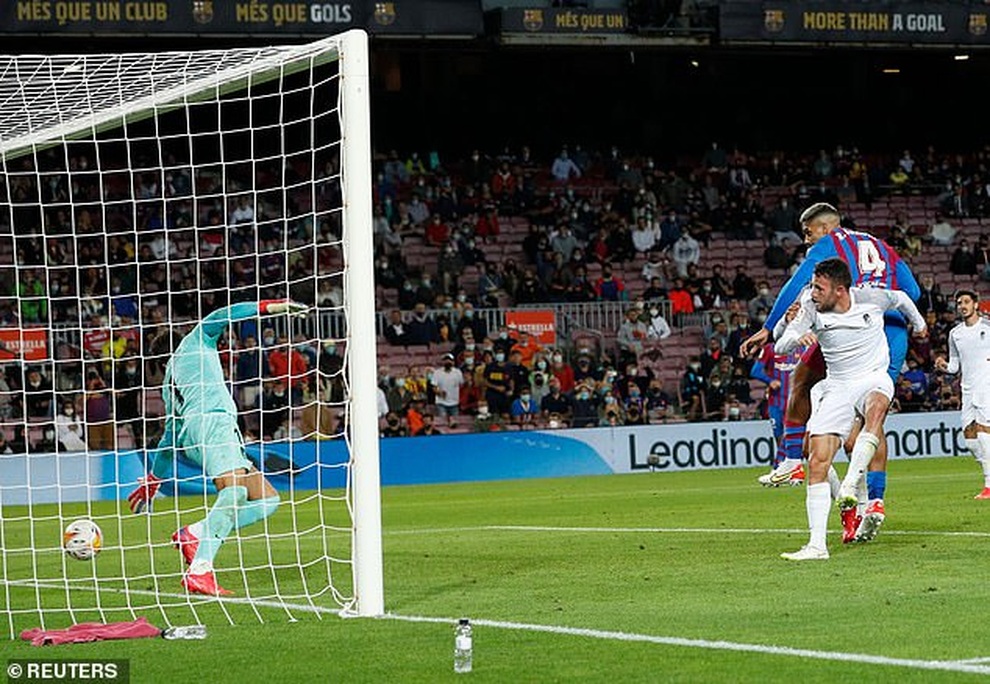 Hòa thất vọng đối thủ yếu, Barcelona bị Real Madrid bỏ xa - 6 Hòa thất vọng đối thủ yếu, Barcelona bị Real Madrid bỏ xa - 6