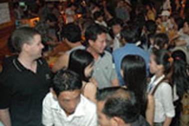 “Cày” cả năm, “đua” một bữa