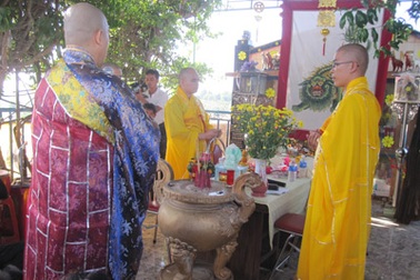 Lễ cầu siêu cho các thai nhi ở nghĩa trang Đồng nhi Pleiku