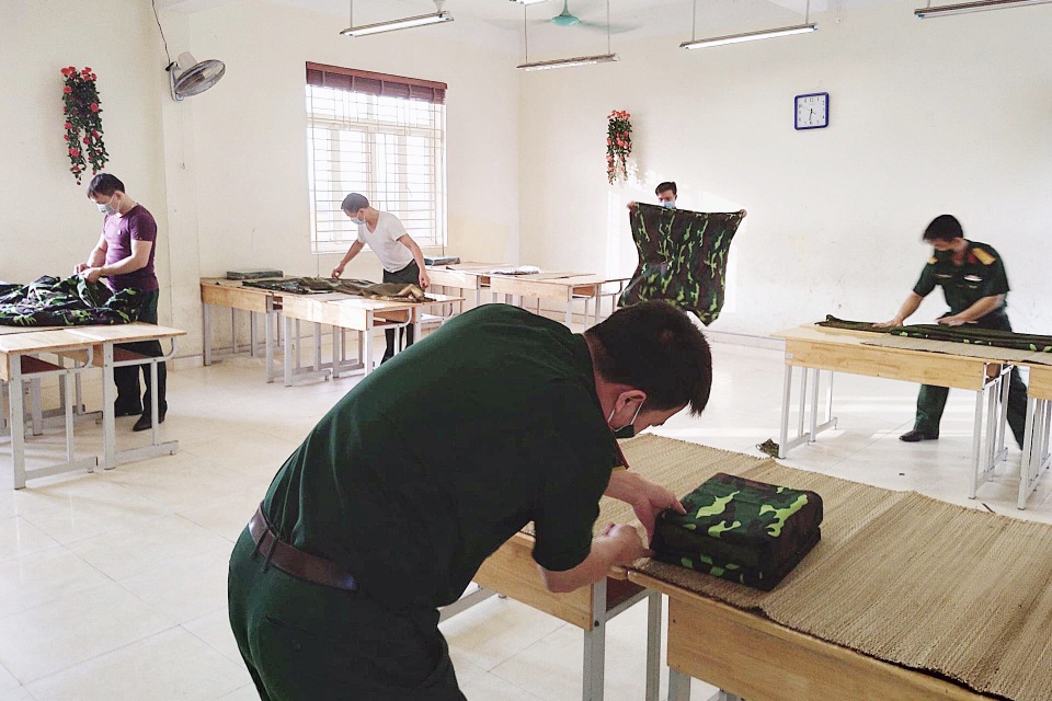 Hàng loạt trường học trở thành khu cách ly tập trung khoanh vùng, dập dịch - 2 Hàng loạt trường học trở thành khu cách ly tập trung khoanh vùng, dập dịch - 2