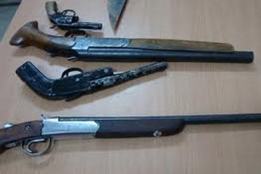Hà Nội: Từ chuyện quan hệ ngoài luồng, phát hiện vũ khí sát thương