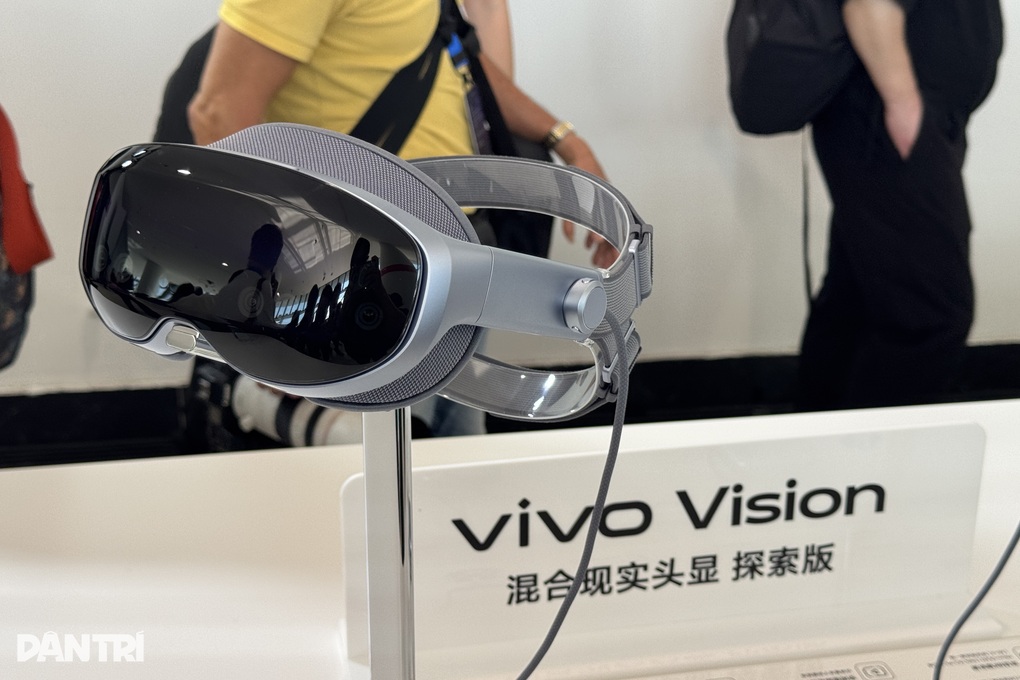 Cận cảnh kính vivo Vision Discovery Edition: đối thủ của Apple Vision Pro - 4 Cận cảnh kính vivo Vision Discovery Edition: đối thủ của Apple Vision Pro - 4