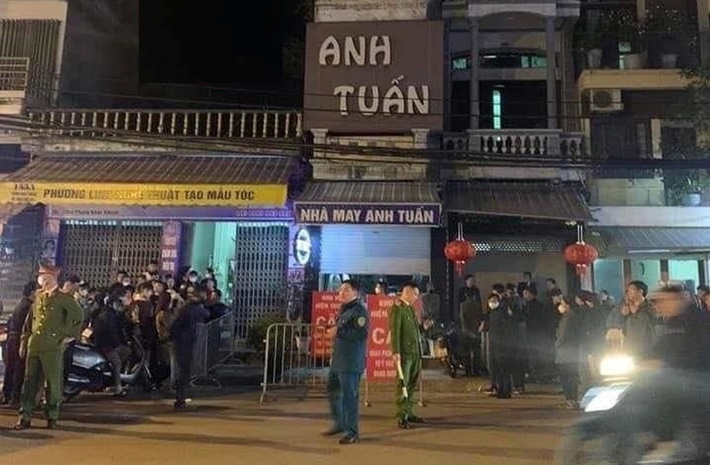 Hà Nội: Đôi vợ chồng chết trong nhà, thi thể có nhiều vết đâm - 1 Hà Nội: Đôi vợ chồng chết trong nhà, thi thể có nhiều vết đâm - 1