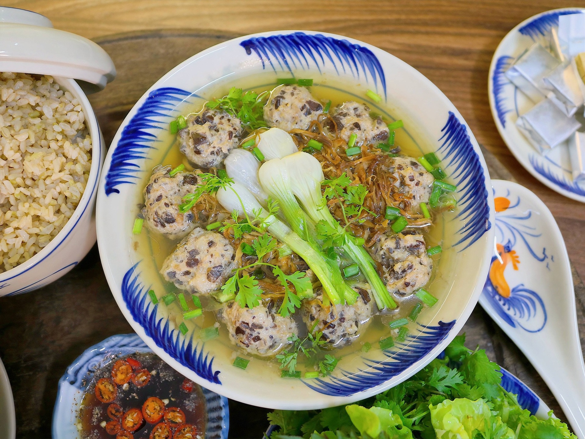 Gợi ý loạt mâm cỗ cúng ông Công ông Táo vừa đẹp mắt, vừa dễ làm - 8