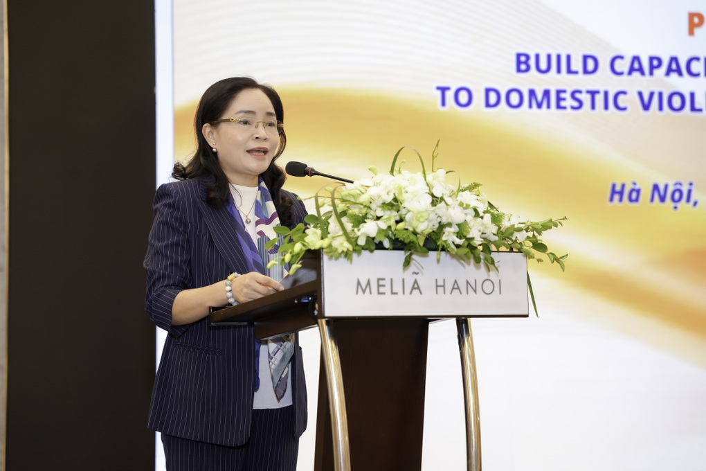 Cảnh báo bạo lực gia đình, từ quấy rối trực tuyến đến phát tán ảnh riêng tư - 1