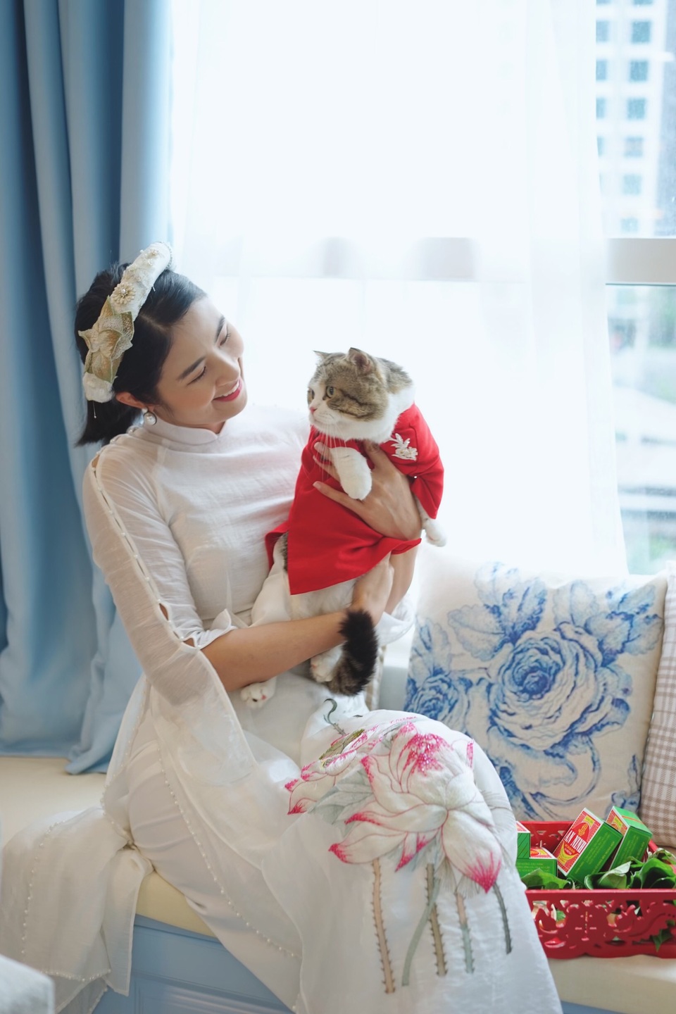 Hoa hậu Ngọc Hân làm “đám cưới thế kỷ” cho... mèo - 10 Hoa hậu Ngọc Hân làm “đám cưới thế kỷ” cho... mèo - 10