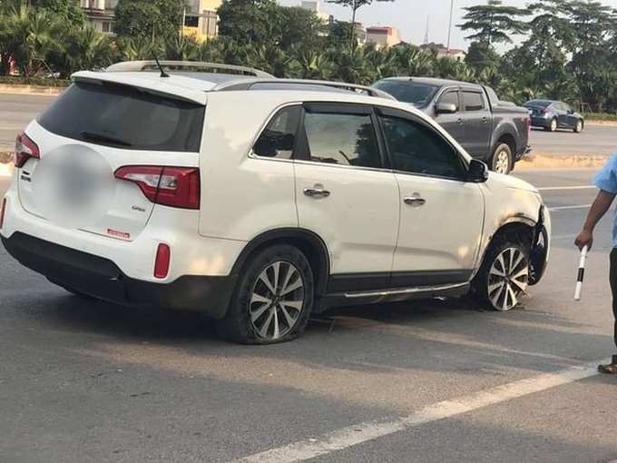 Thực hư thông tin “xe điên” gây tai nạn 4 người thương vong tại Long Biên, Hà Nội - Ảnh 1. Thực hư thông tin “xe điên” gây tai nạn 4 người thương vong tại Long Biên, Hà Nội - Ảnh 1.