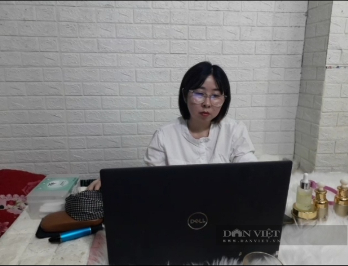 Cô gái tàn phế sau bạo bệnh tự vực dậy bằng kinh doanh online - 3 Cô gái tàn phế sau bạo bệnh tự vực dậy bằng kinh doanh online - 3