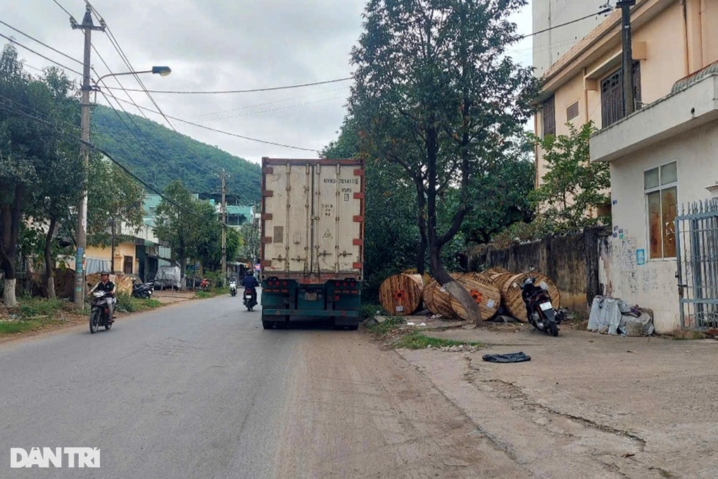 Di dời các doanh nghiệp, cơ sở sản xuất nằm trong khu dân cư - 2