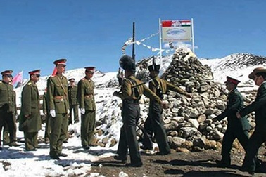 Điều gì khiến tranh chấp Trung-Ấn bỏng rẫy?