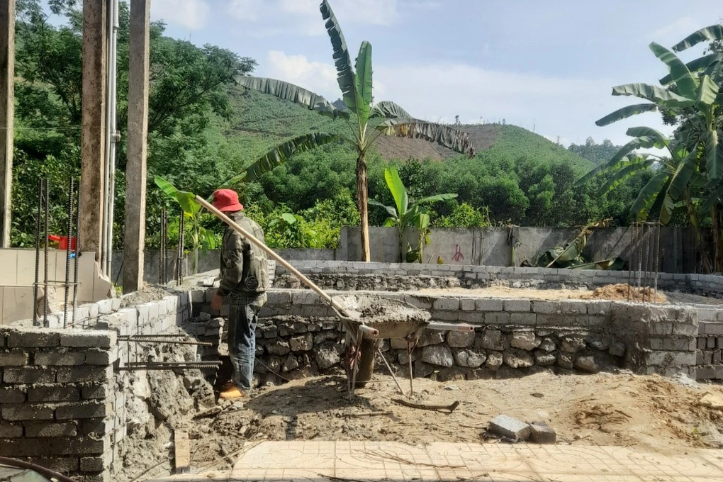 Hình ảnh mới công trình điểm trường Dân trí tại vùng chảo lửa miền Trung - 2 Hình ảnh mới công trình điểm trường Dân trí tại vùng chảo lửa miền Trung - 2