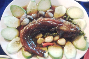 Về Sóc Trăng thưởng thức mắm cá lóc chiên