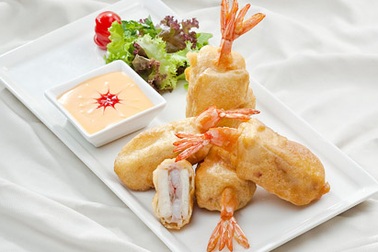 Sakê kẹp thịt tôm rán