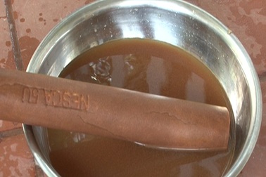 Cám cảnh cư dân thành phố trắng đêm thay phiên nhau đi "canh" nước sạch!