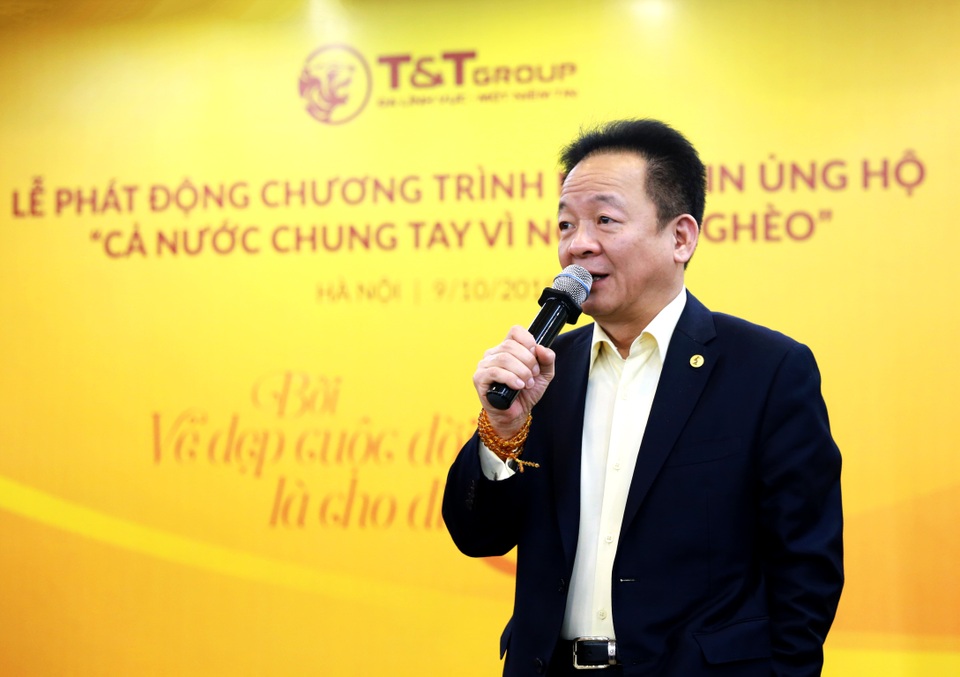 “Bầu Hiển” tiếp tục hỗ trợ 20 tỷ đồng cho người nghèo bị ảnh hưởng Covid-19 - 1