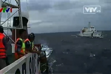 Giàn khoan Hải Dương 981 hạ thấp hơn