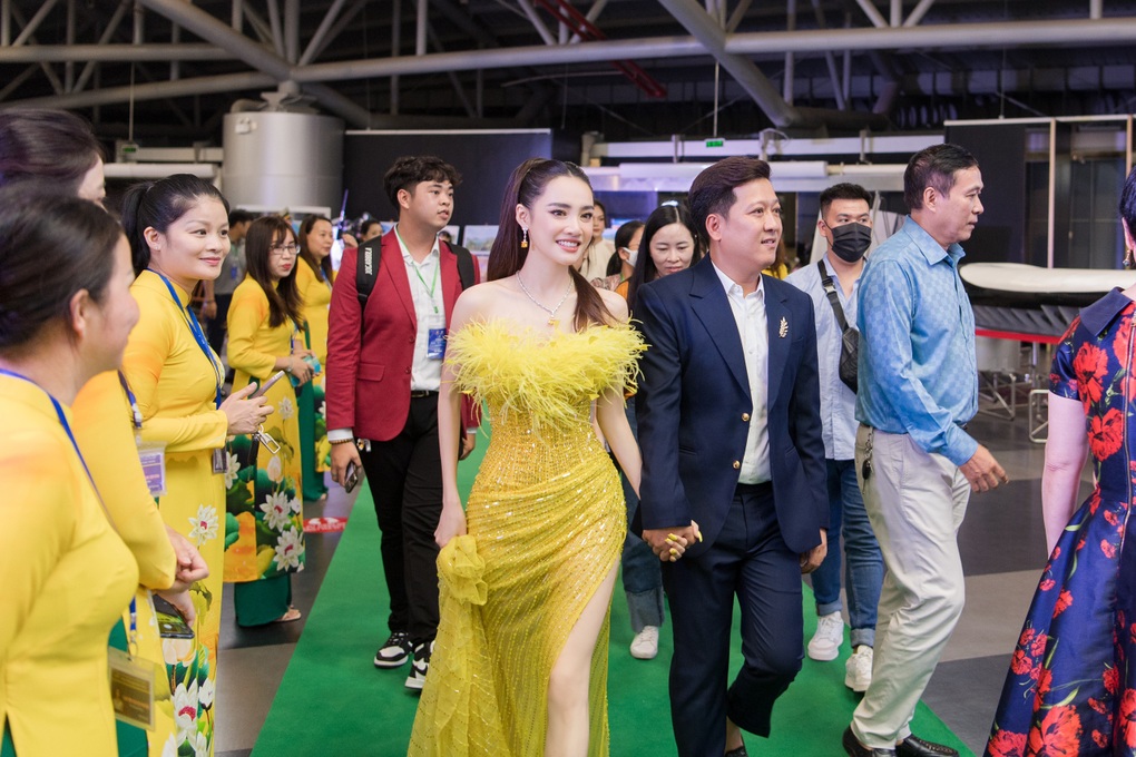 Trường Giang, Nhã Phương vẫn giữ một thói quen đặc biệt sau 7 năm bên nhau - 1 Trường Giang, Nhã Phương vẫn giữ một thói quen đặc biệt sau 7 năm bên nhau - 1