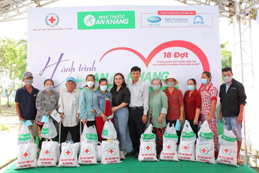 Mega We care cùng nhà thuốc An Khang trao 500 suất quà tại Cần Thơ