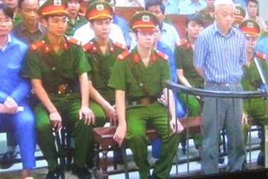 Tạm giam thêm 4 bị can trong “đại án” Nguyễn Đức Kiên 