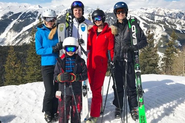 Ông Trump nổi giận khi con rể đi nghỉ trong lúc “nước sôi lửa bỏng”?